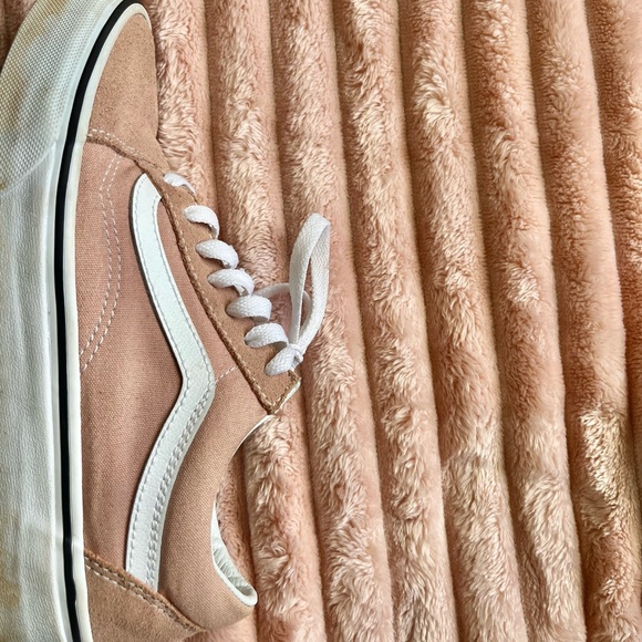 Light Pink Vans! - Picture 5 of 7